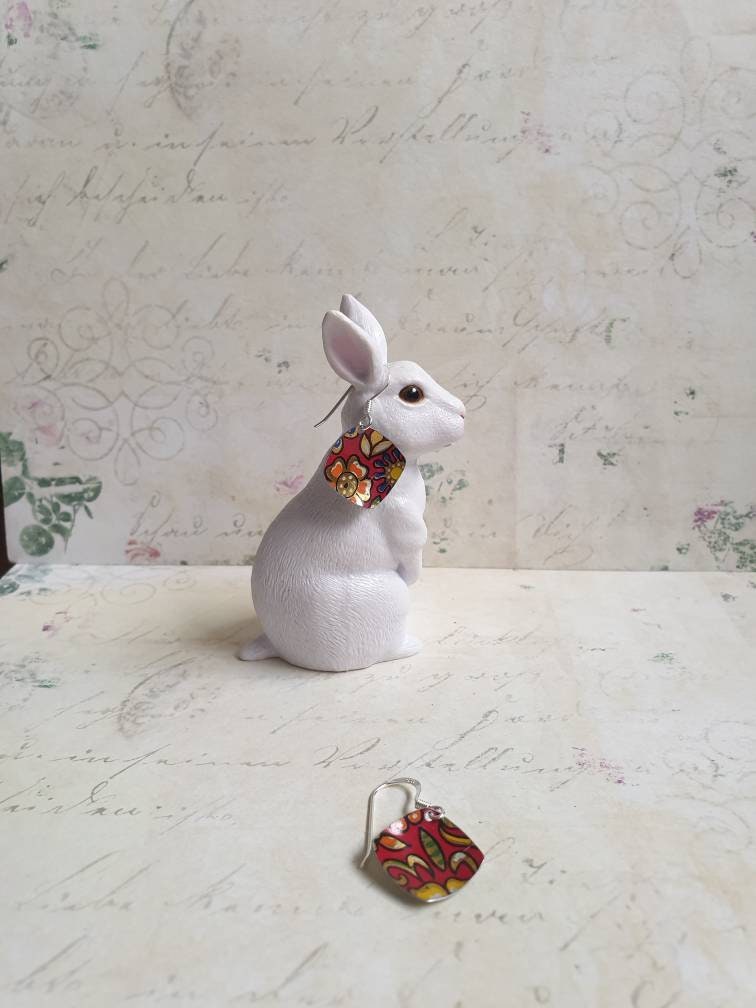 1950s Red Floral Vintage Tin Earrings (sm)
