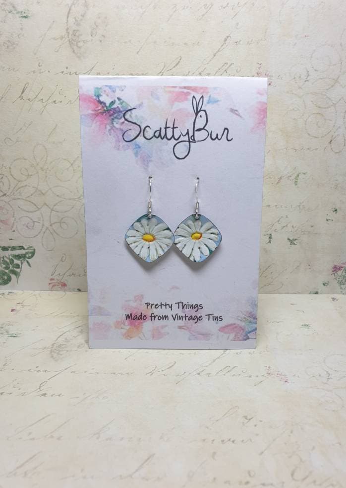 Recycled Vintage Tin Daisy Earrings: 1960s Floral Boho Style