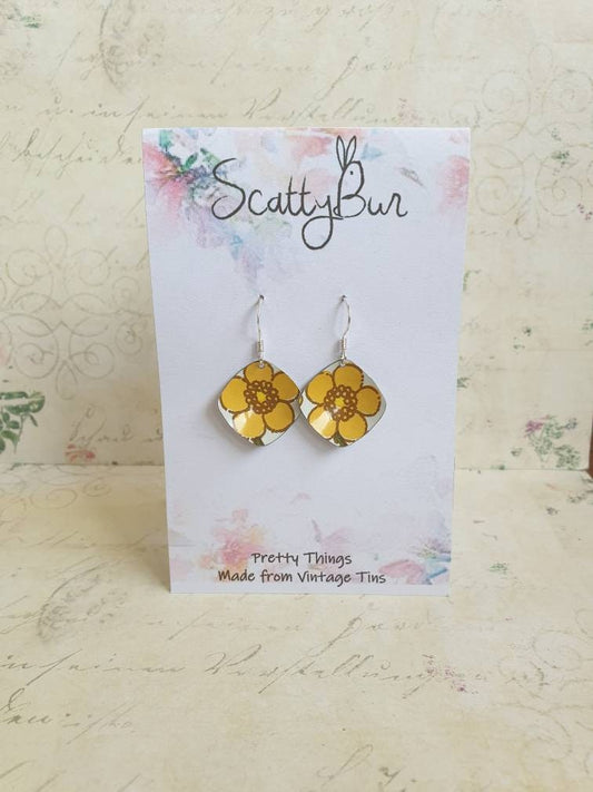 1970s Vintage Tin Buttercup Earrings