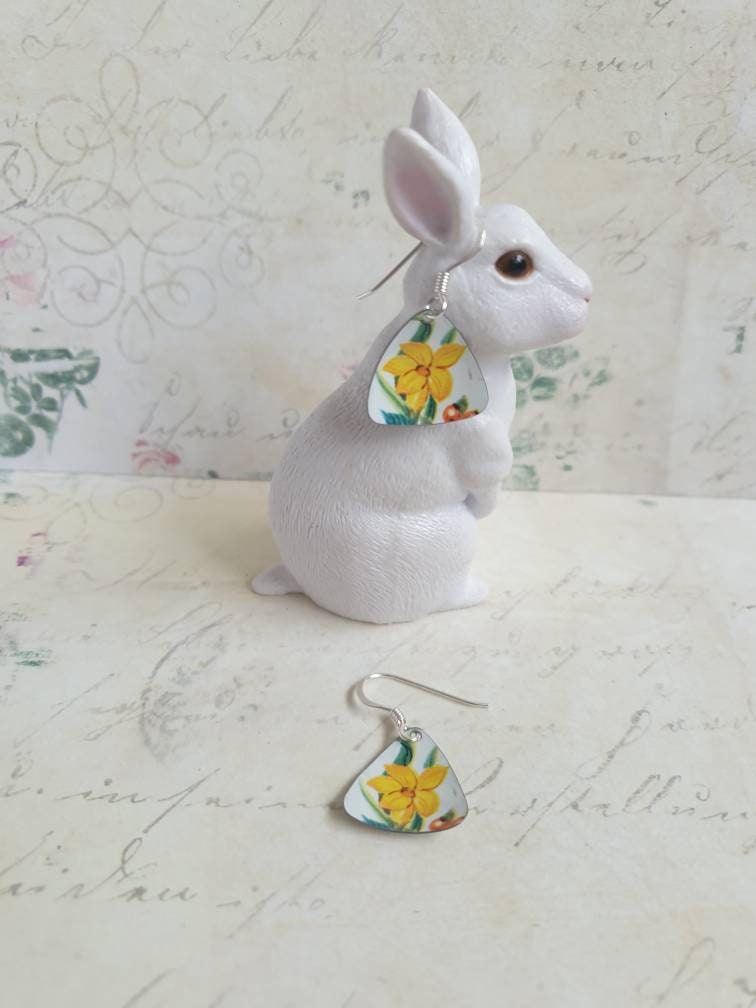 Recycled 1960s Tin Triangle Earrings: Yellow Floral Sterling Silver Earwires